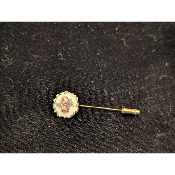 Vintage 80s Rose Flower Gold Tone Classic Stick Pin - Picture 3 of 3